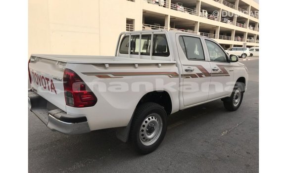 Buy Import Toyota Hilux White Car in Import - Dubai in Abhasia Buy Import Toyota Hilux White Car in Import - Dubai in Abhasia