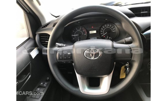 Buy Import Toyota Hilux White Car in Import - Dubai in Abhasia Buy Import Toyota Hilux White Car in Import - Dubai in Abhasia