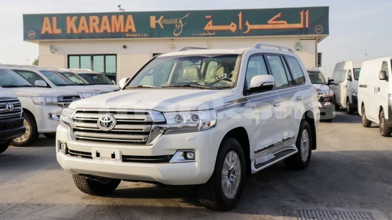 Big with watermark toyota land cruiser abhasia import dubai 2775