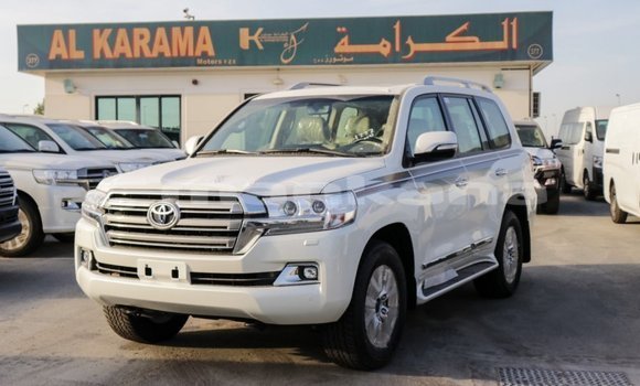 Buy Import Toyota Land Cruiser White Car in Import - Dubai in Abhasia Buy Import Toyota Land Cruiser White Car in Import - Dubai in Abhasia