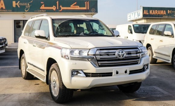 Buy Import Toyota Land Cruiser White Car in Import - Dubai in Abhasia Buy Import Toyota Land Cruiser White Car in Import - Dubai in Abhasia