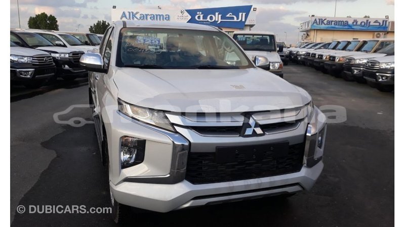 Big with watermark mitsubishi l200 abhasia import dubai 2776
