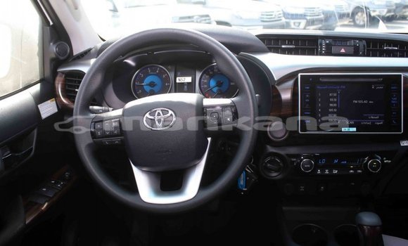 Buy Import Toyota Hilux White Car in Import - Dubai in Abhasia Buy Import Toyota Hilux White Car in Import - Dubai in Abhasia