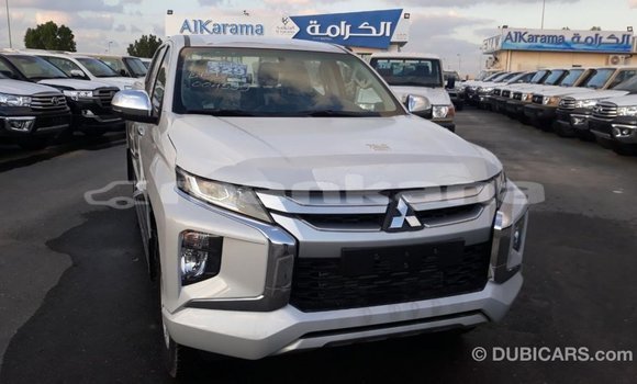 Buy Import Mitsubishi L200 White Car in Import - Dubai in Abhasia Buy Import Mitsubishi L200 White Car in Import - Dubai in Abhasia