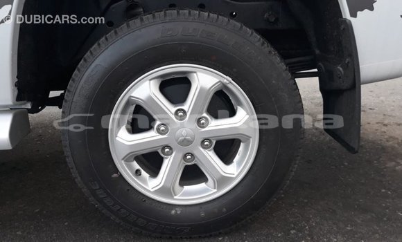 Buy Import Mitsubishi L200 White Car in Import - Dubai in Abhasia Buy Import Mitsubishi L200 White Car in Import - Dubai in Abhasia
