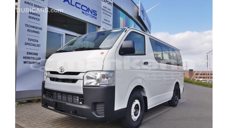 Big with watermark toyota hiace abhasia import dubai 2782
