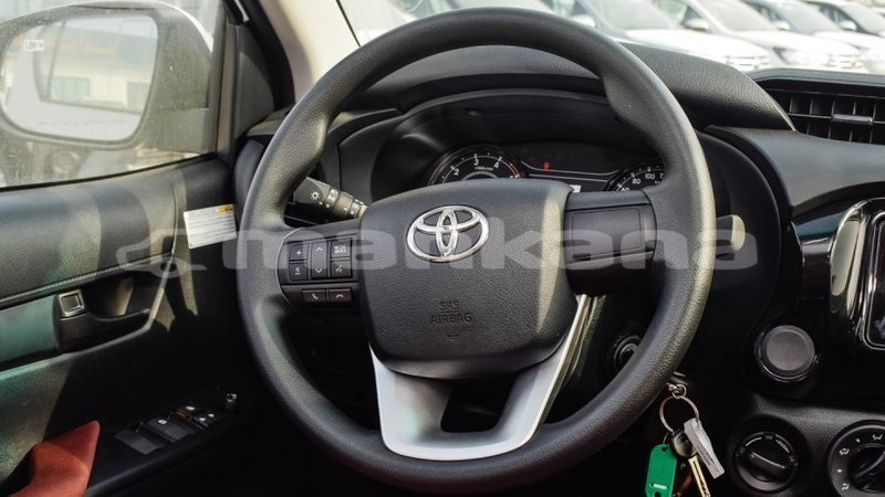 Big with watermark toyota hilux abhasia import dubai 2783