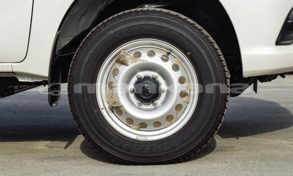 Buy Import Toyota Hilux White Car in Import - Dubai in Abhasia Buy Import Toyota Hilux White Car in Import - Dubai in Abhasia