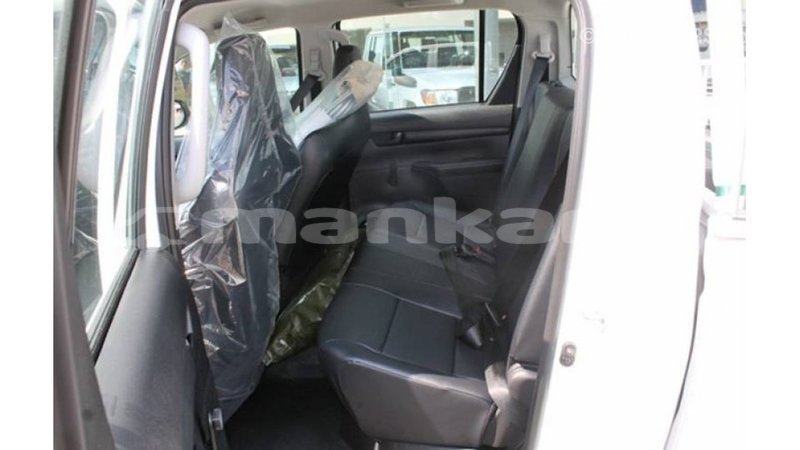 Big with watermark toyota hilux abhasia import dubai 2790