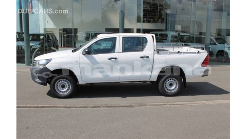 Big with watermark toyota hilux abhasia import dubai 2790