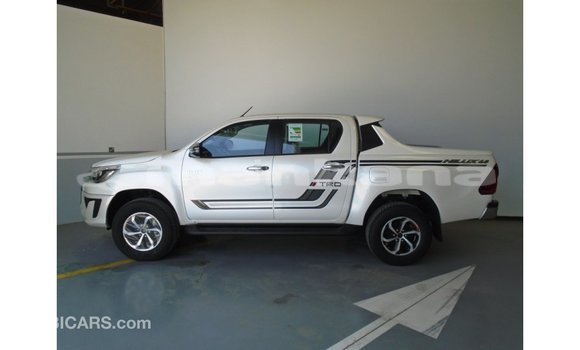 Buy Import Toyota Hilux White Car in Import - Dubai in Abhasia Buy Import Toyota Hilux White Car in Import - Dubai in Abhasia