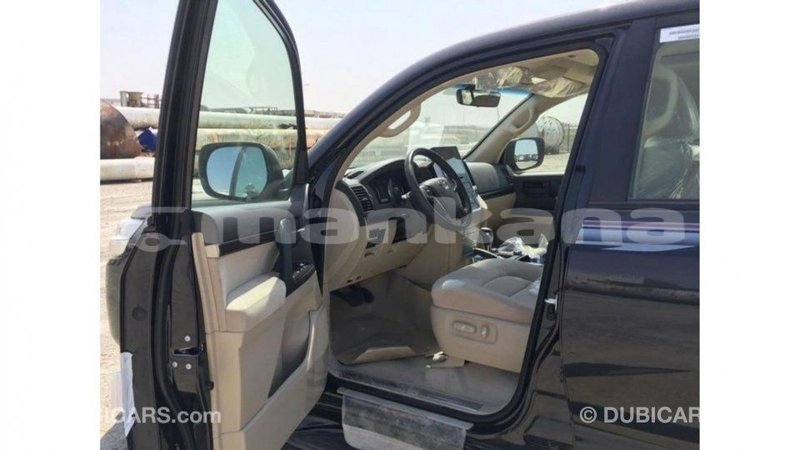 Big with watermark toyota land cruiser abhasia import dubai 2799