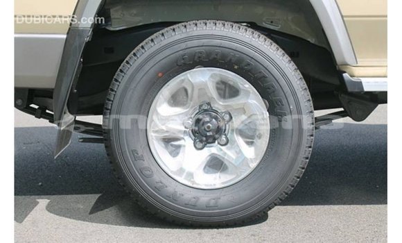 Buy Import Toyota Land Cruiser Beige Car in Import - Dubai in Abhasia Buy Import Toyota Land Cruiser Beige Car in Import - Dubai in Abhasia