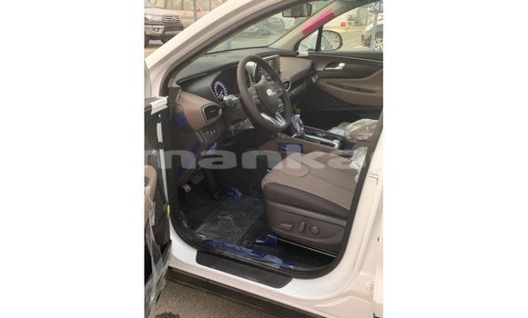 Buy Import Hyundai Santa Fe White Car in Import - Dubai in Abhasia Buy Import Hyundai Santa Fe White Car in Import - Dubai in Abhasia