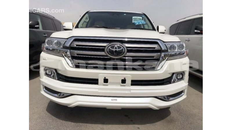 Big with watermark toyota land cruiser abhasia import dubai 2816