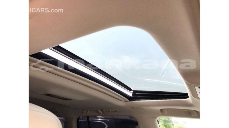 Big with watermark toyota land cruiser abhasia import dubai 2816