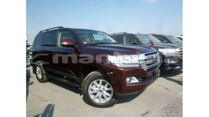 Big with watermark toyota land cruiser abhasia import dubai 2830