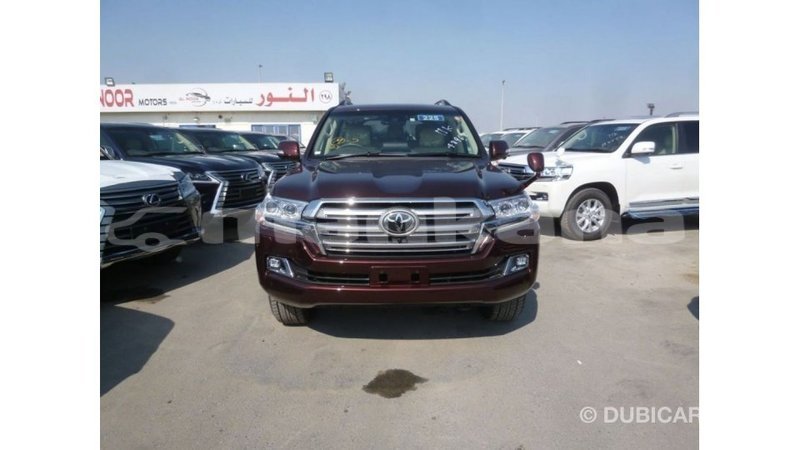 Big with watermark toyota land cruiser abhasia import dubai 2830