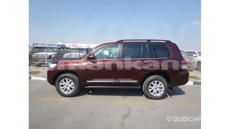 Big with watermark toyota land cruiser abhasia import dubai 2830