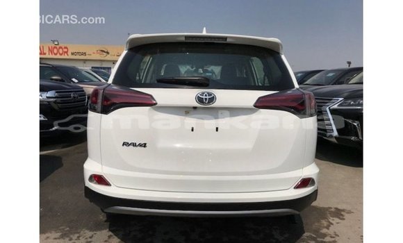 Buy Import Toyota HiAce White Truck in Import - Dubai in Abhasia Buy Import Toyota HiAce White Truck in Import - Dubai in Abhasia