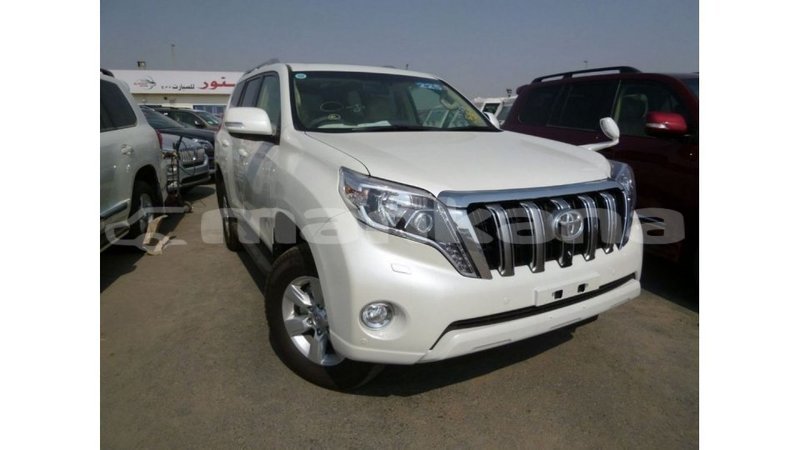 Big with watermark toyota prado abhasia import dubai 2842