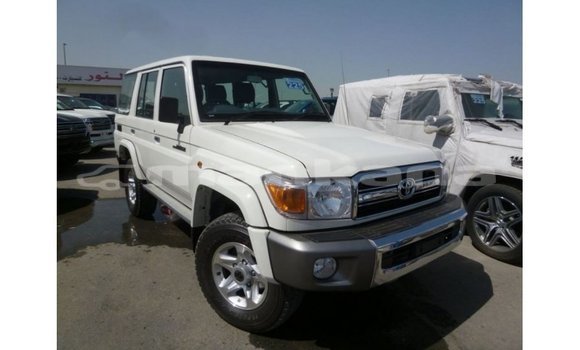 Buy Import Toyota Land Cruiser White Car in Import - Dubai in Abhasia Buy Import Toyota Land Cruiser White Car in Import - Dubai in Abhasia