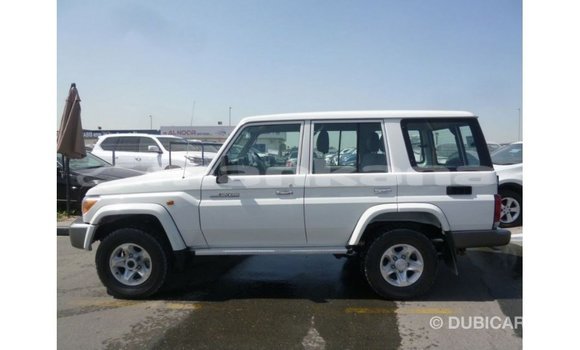 Buy Import Toyota Land Cruiser White Car in Import - Dubai in Abhasia Buy Import Toyota Land Cruiser White Car in Import - Dubai in Abhasia