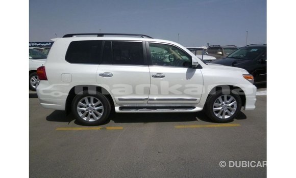Buy Import Toyota Land Cruiser White Car in Import - Dubai in Abhasia Buy Import Toyota Land Cruiser White Car in Import - Dubai in Abhasia