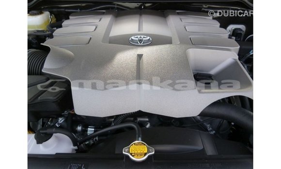 Buy Import Toyota Land Cruiser White Car in Import - Dubai in Abhasia Buy Import Toyota Land Cruiser White Car in Import - Dubai in Abhasia