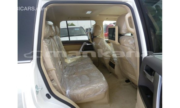 Buy Import Toyota Land Cruiser White Car in Import - Dubai in Abhasia Buy Import Toyota Land Cruiser White Car in Import - Dubai in Abhasia