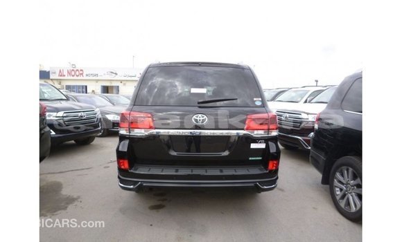 Buy Import Toyota Land Cruiser Black Car in Import - Dubai in Abhasia Buy Import Toyota Land Cruiser Black Car in Import - Dubai in Abhasia
