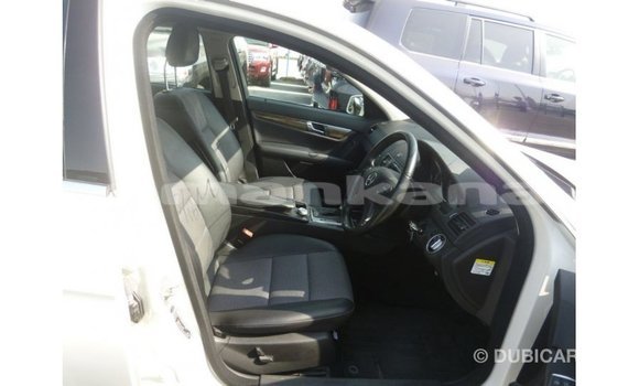 Buy Import Mercedes-Benz 200 White Car in Import - Dubai in Abhasia Buy Import Mercedes-Benz 200 White Car in Import - Dubai in Abhasia