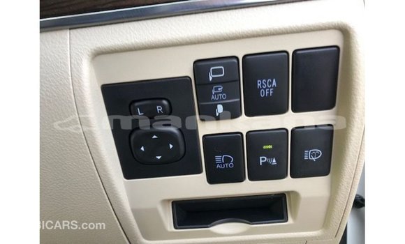 Buy Import Toyota Land Cruiser White Car in Import - Dubai in Abhasia Buy Import Toyota Land Cruiser White Car in Import - Dubai in Abhasia