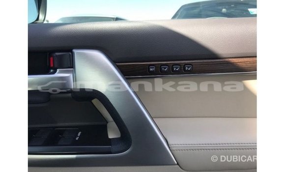 Buy Import Toyota Land Cruiser White Car in Import - Dubai in Abhasia Buy Import Toyota Land Cruiser White Car in Import - Dubai in Abhasia