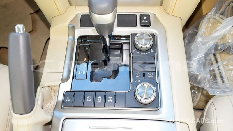 Big with watermark toyota land cruiser abhasia import dubai 2930