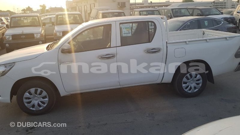 Big with watermark toyota hilux abhasia import dubai 2936