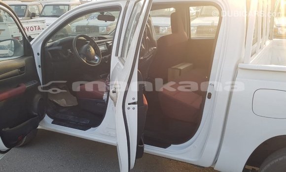 Buy Import Toyota Hilux White Car in Import - Dubai in Abhasia Buy Import Toyota Hilux White Car in Import - Dubai in Abhasia