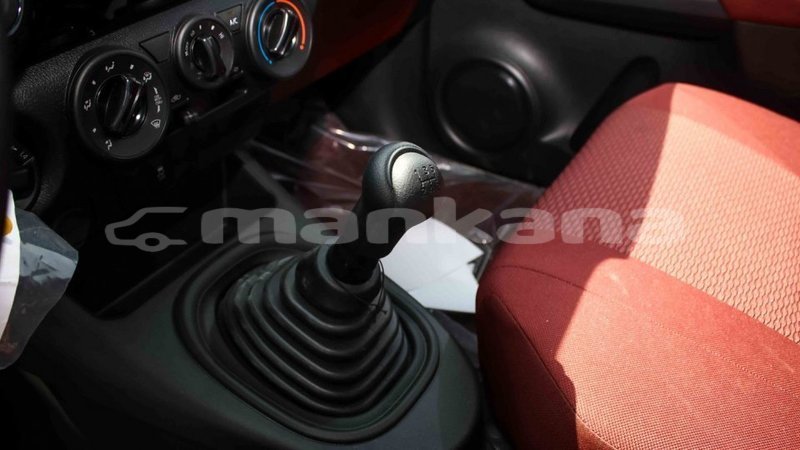 Big with watermark toyota hilux abhasia import dubai 2939