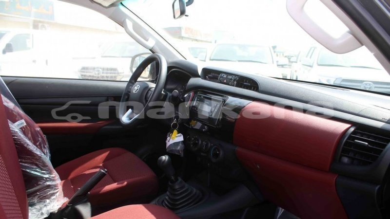 Big with watermark toyota hilux abhasia import dubai 2939