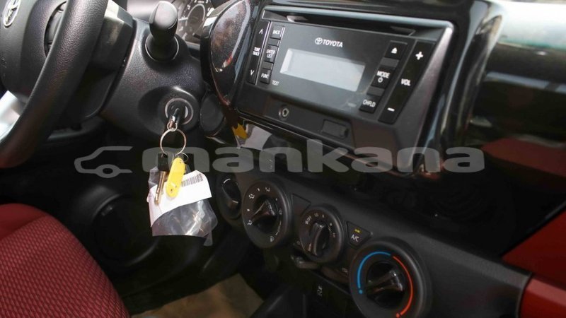 Big with watermark toyota hilux abhasia import dubai 2939