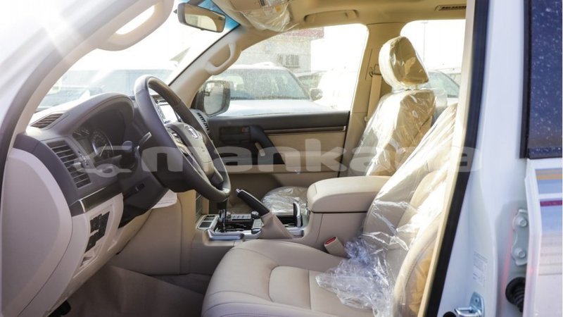 Big with watermark toyota land cruiser abhasia import dubai 2941