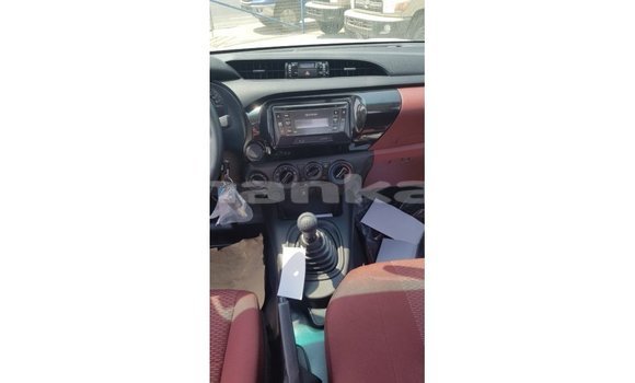 Buy Import Toyota Hilux White Car in Import - Dubai in Abhasia Buy Import Toyota Hilux White Car in Import - Dubai in Abhasia
