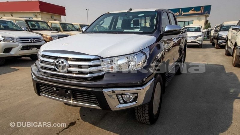 Big with watermark toyota hilux abhasia import dubai 2946