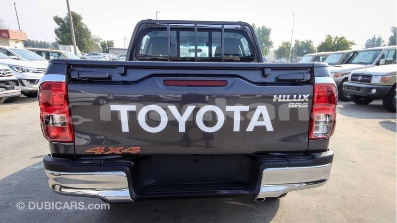 Big with watermark toyota hilux abhasia import dubai 2946