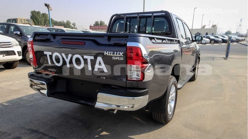 Big with watermark toyota hilux abhasia import dubai 2946