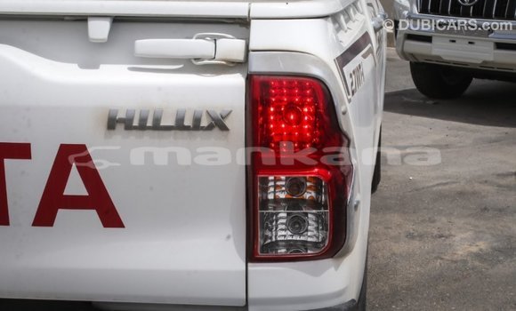 Buy Import Toyota Hilux White Car in Import - Dubai in Abhasia Buy Import Toyota Hilux White Car in Import - Dubai in Abhasia