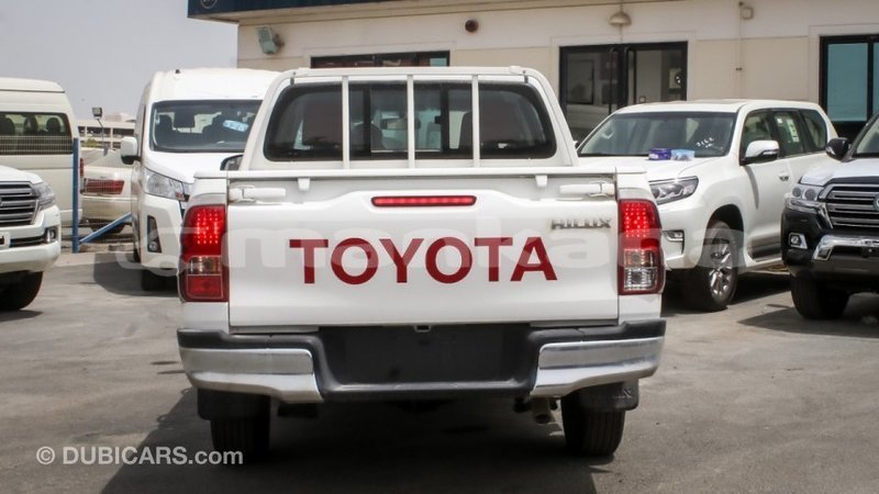 Big with watermark toyota hilux abhasia import dubai 2947