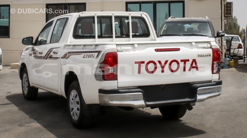 Big with watermark toyota hilux abhasia import dubai 2947