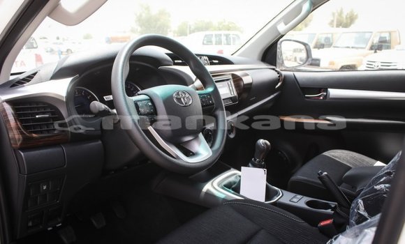 Buy Import Toyota Hilux White Car in Import - Dubai in Abhasia Buy Import Toyota Hilux White Car in Import - Dubai in Abhasia