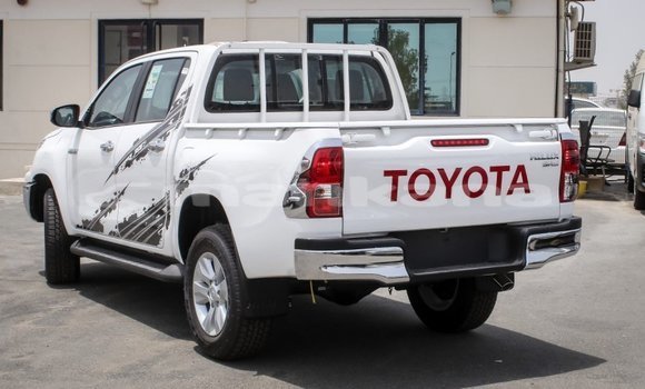 Buy Import Toyota Hilux White Car in Import - Dubai in Abhasia Buy Import Toyota Hilux White Car in Import - Dubai in Abhasia